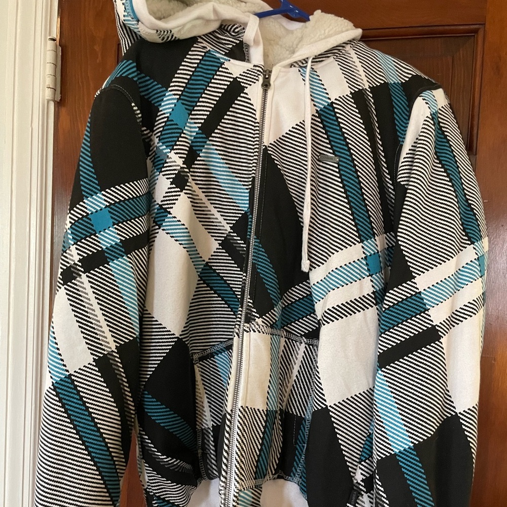 Men’s O’Neill fleece lined hoodie.